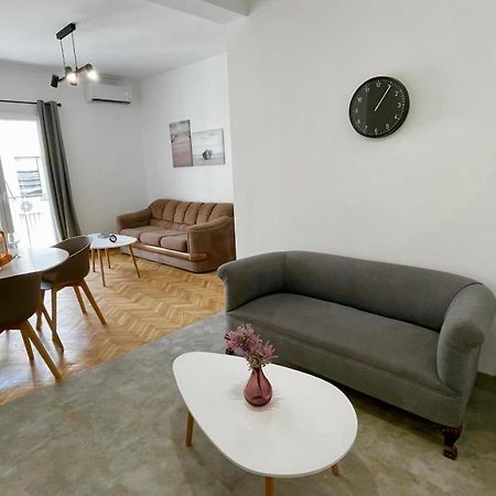 Gorgeous Renovated Apt. Close To Metro And Cultural Sites! Афины Экстерьер фото