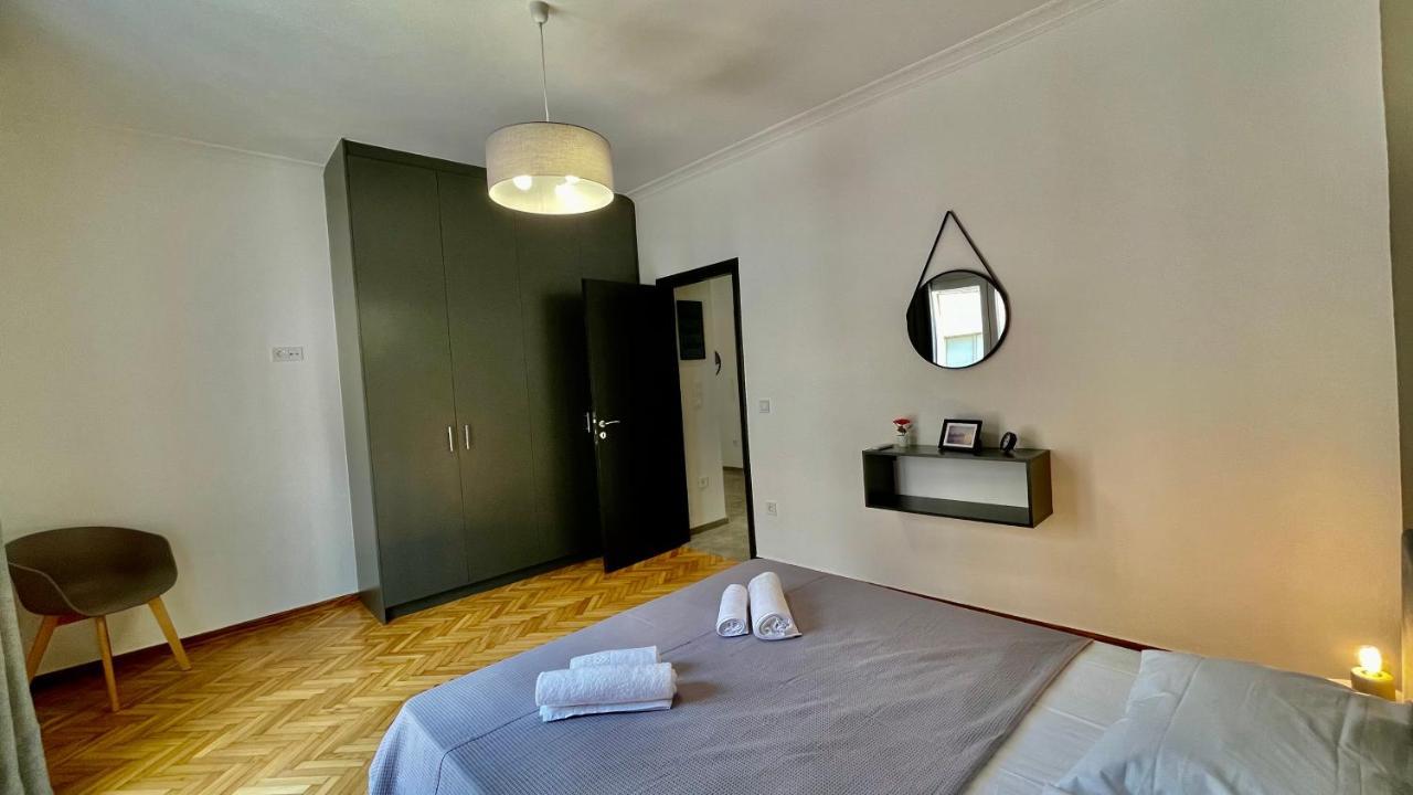 Gorgeous Renovated Apt. Close To Metro And Cultural Sites! Афины Экстерьер фото
