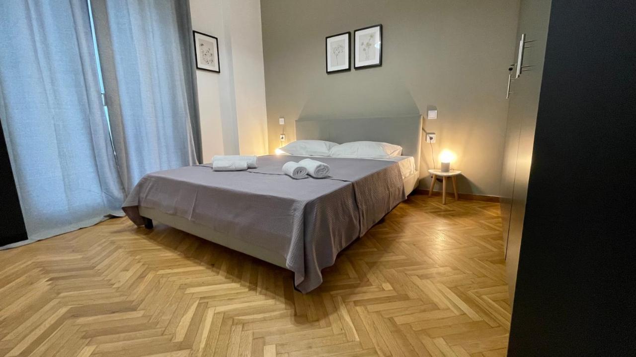 Gorgeous Renovated Apt. Close To Metro And Cultural Sites! Афины Экстерьер фото