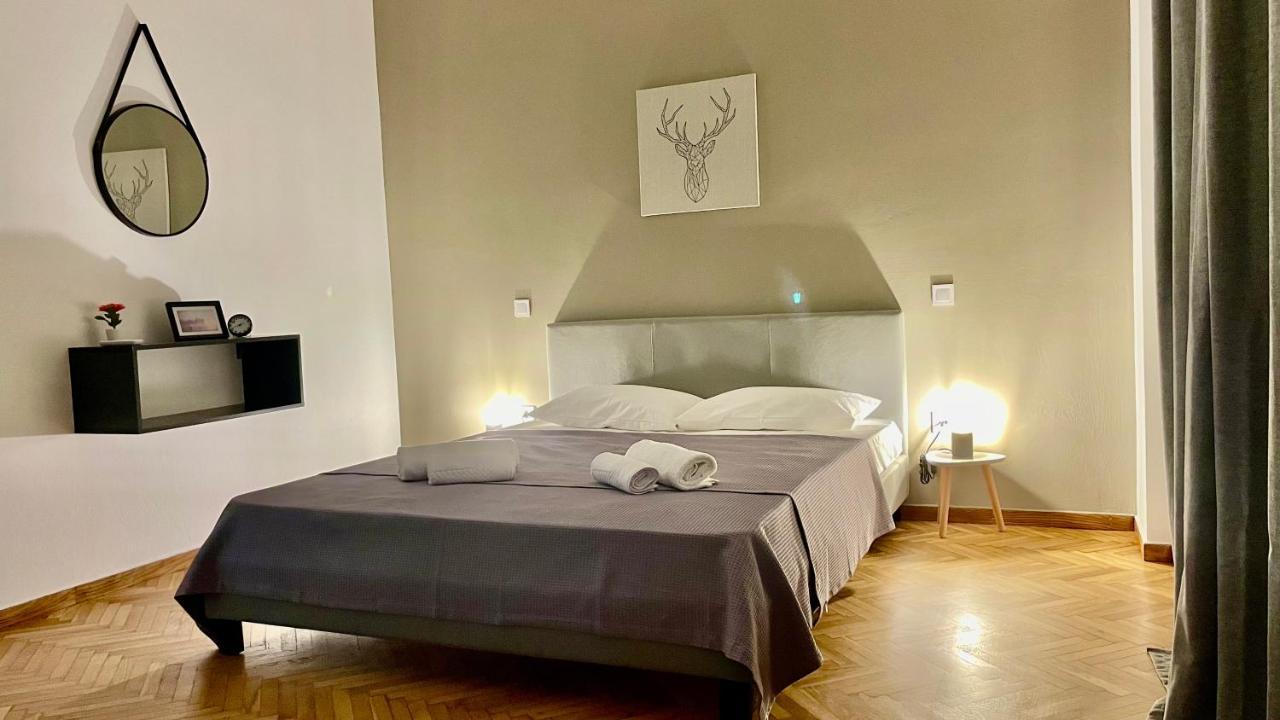 Gorgeous Renovated Apt. Close To Metro And Cultural Sites! Афины Экстерьер фото